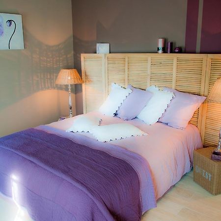 Bed and Breakfast Domaine De La Baratonne La Garde  Habitación foto